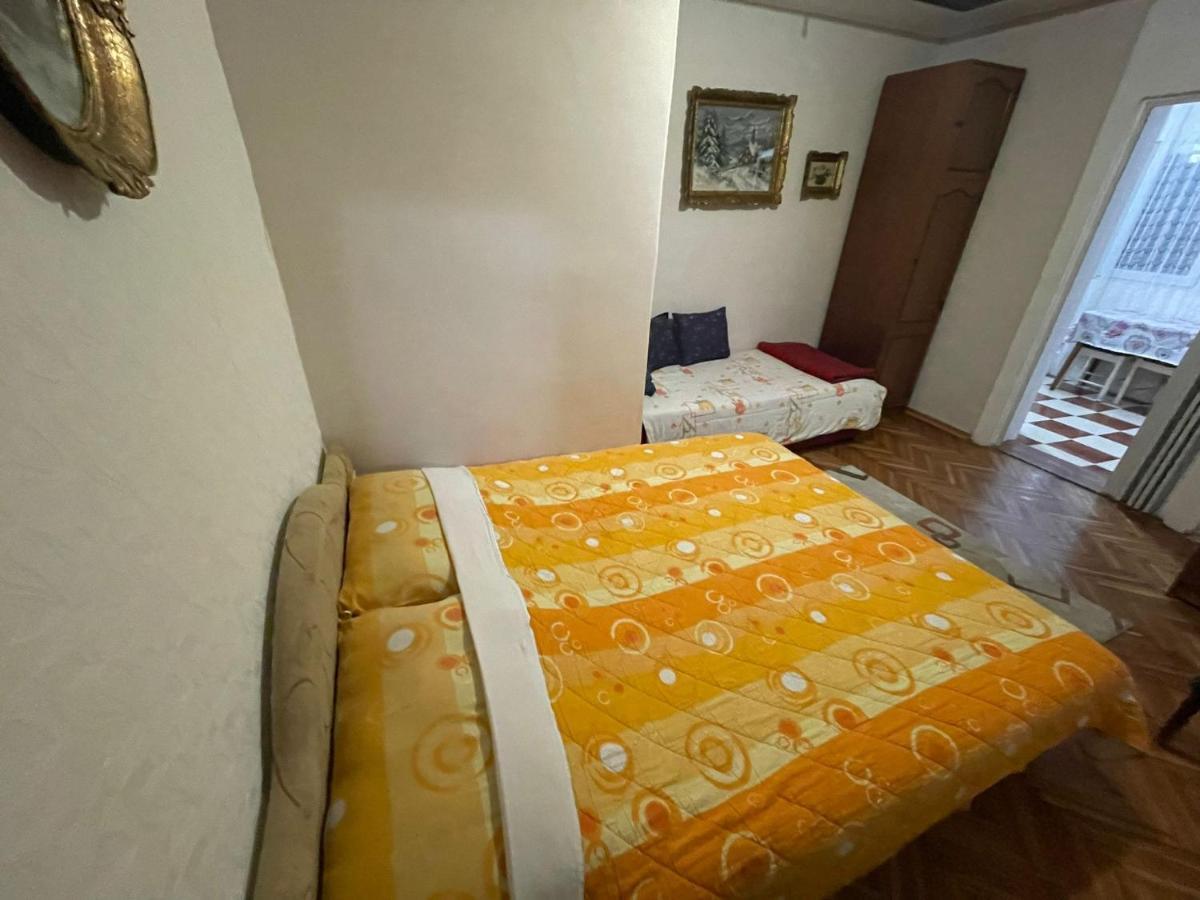 Luxor Apartmani 2 Vrnjačka Banja Quarto foto